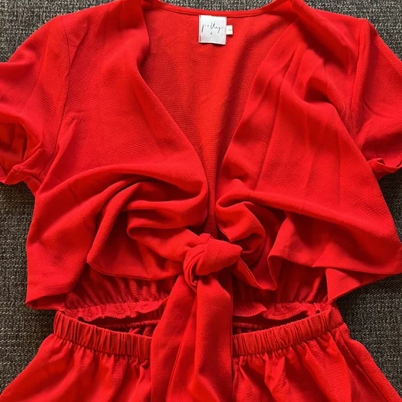 Romper - Picture 2 of 4